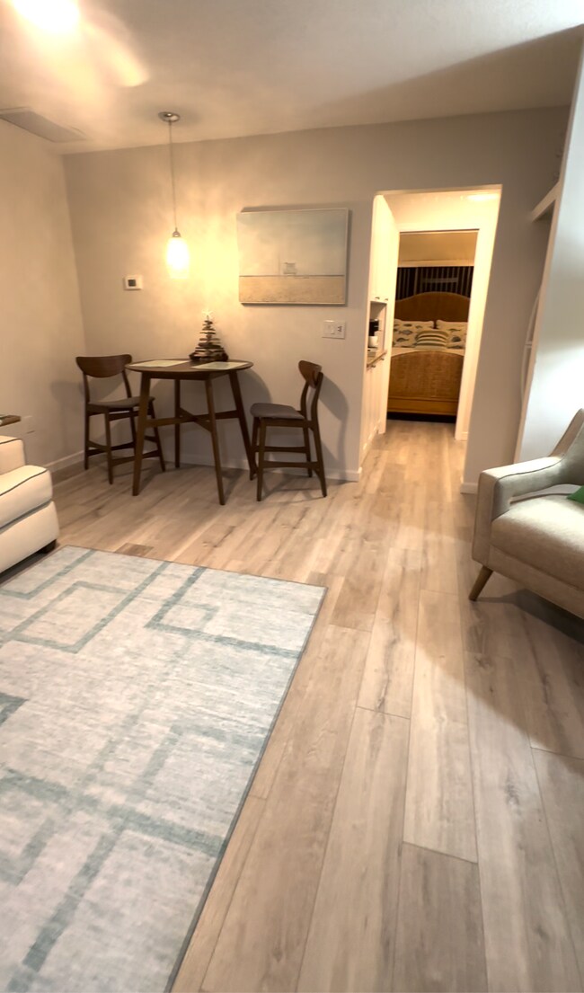 Foto del edificio - 3505 Longmeadow