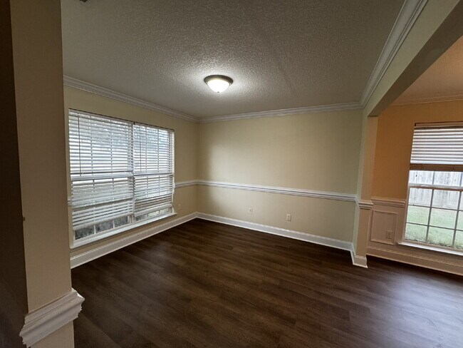 Foto del edificio - House for Rent