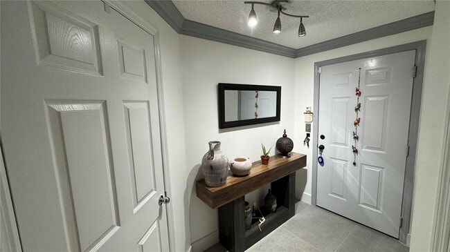 Building Photo - 5655 Bentgrass Dr