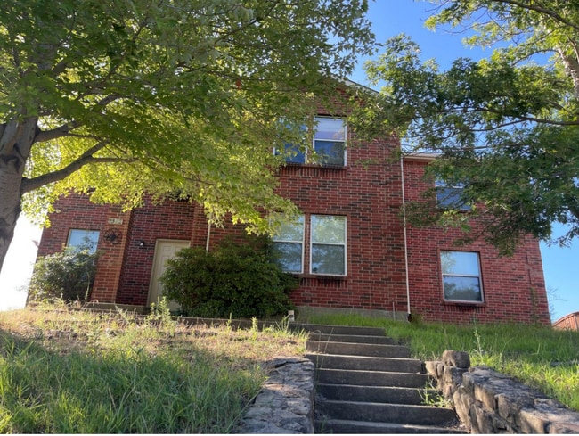 Building Photo - 1352 Dawson Way