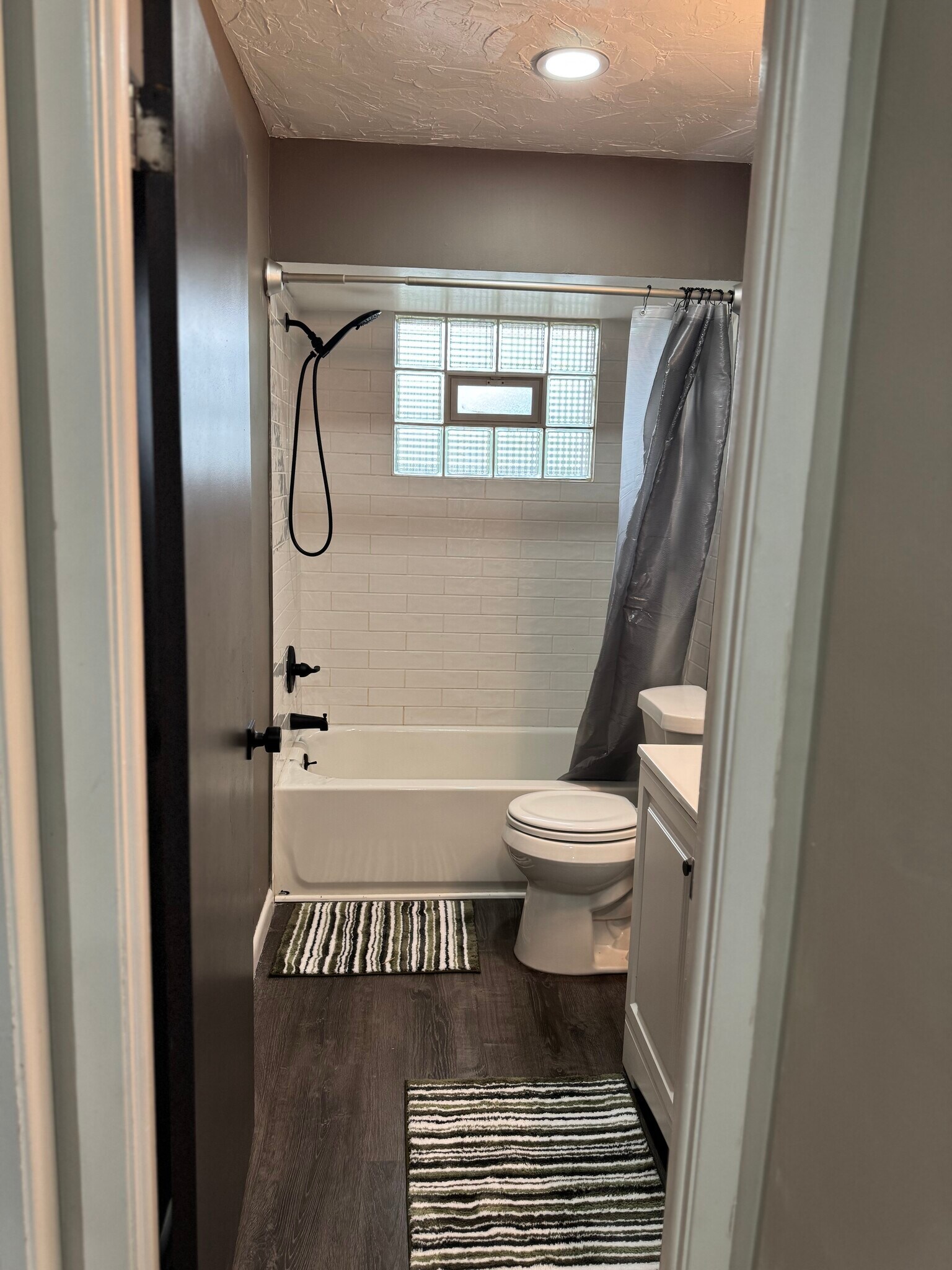 3012 Ludlow Rd Cleveland, OH 44120 – D Suite Premium