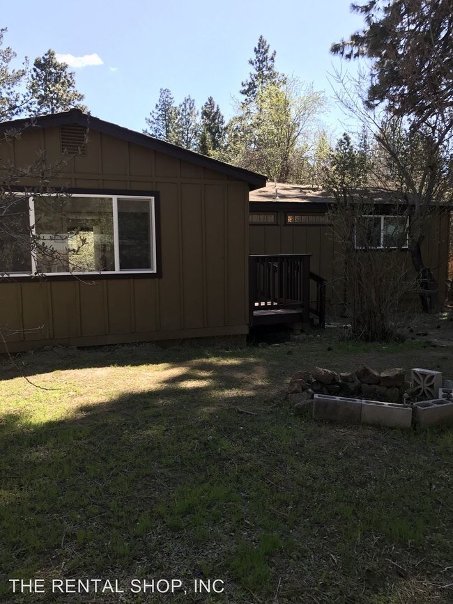 Building Photo - 5 br, 2 bath House - 60847 Granite Dr