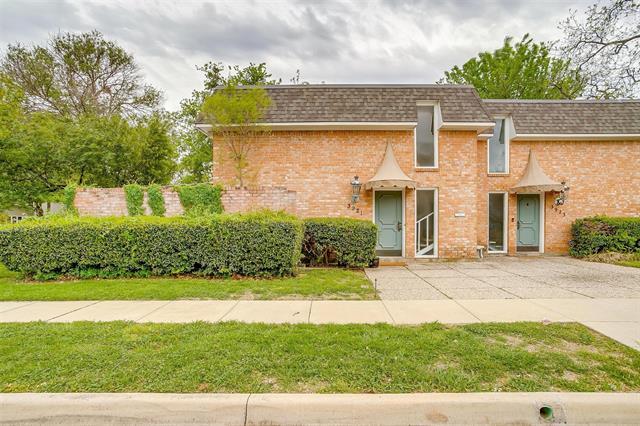 Foto principal - 3921 Clarke Ave