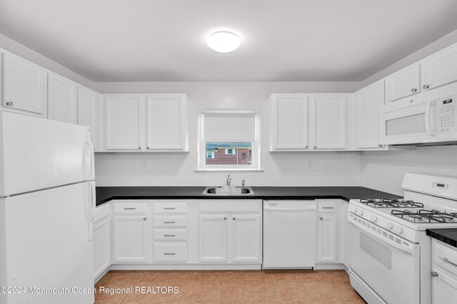 Building Photo - 151 Spring Lake Garden Ct