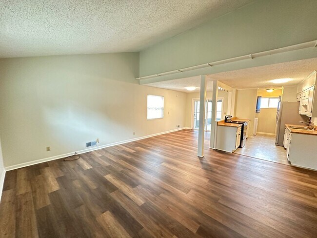 Building Photo - 3BR in Oconee!
