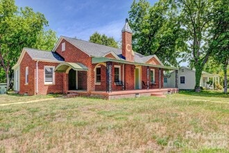 Building Photo - 1006 Delview Rd