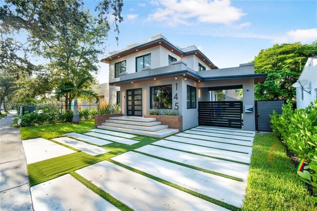 Building Photo - 145 NE 49th St