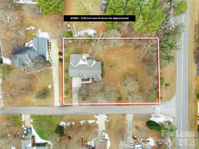 Foto del edificio - 108 Woodstork Cove Rd
