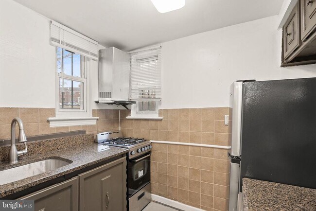 Building Photo - 550 Malcolm X Ave SE