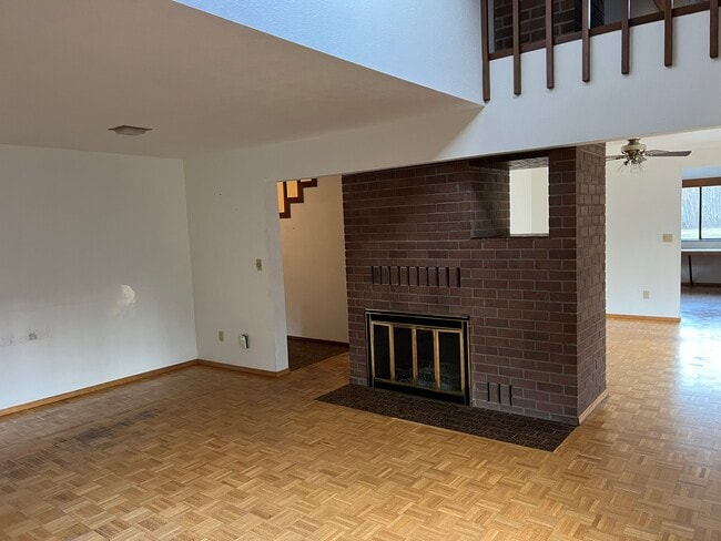 Building Photo - 15607 62nd Ave NW