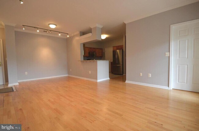 Foto del edificio - 4551 Strutfield Ln