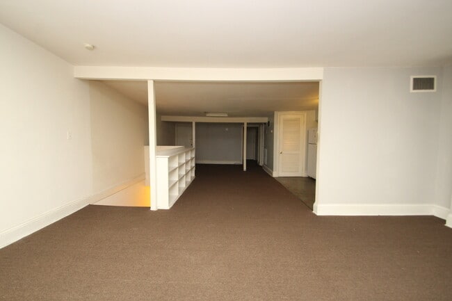Building Photo - 1621 Park Ave