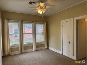 Building Photo - 507 N Gonzales St