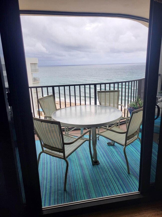Foto del edificio - 3610 S Ocean Blvd