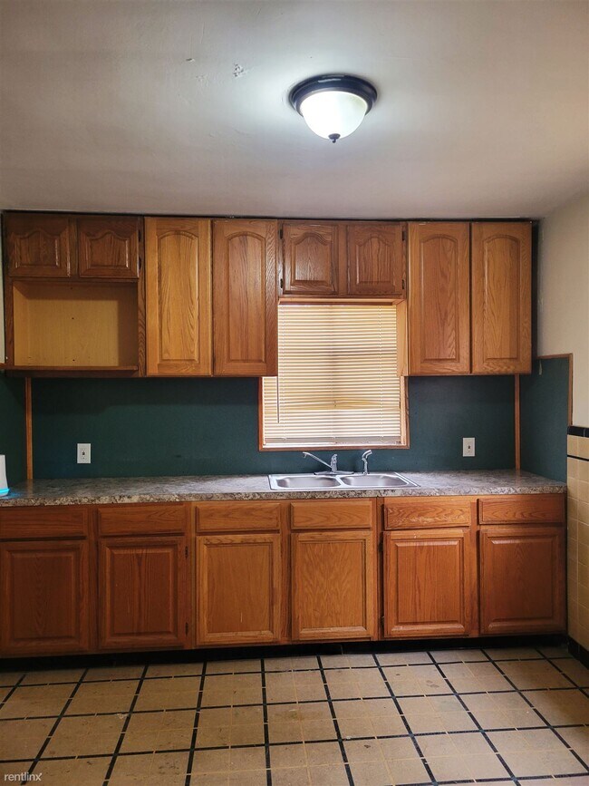 Foto del edificio - 3 br, 1 bath House - 2235 S Annabelle St