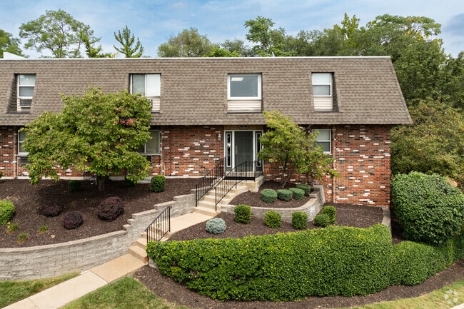 Building Photo - Stanford Place