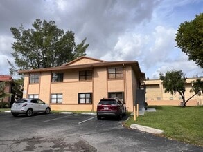 Building Photo - 2745 W 66th St