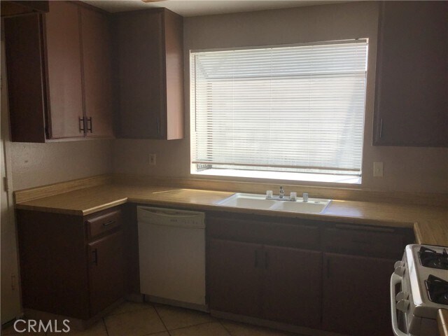 Building Photo - 627 Coolidge Ave