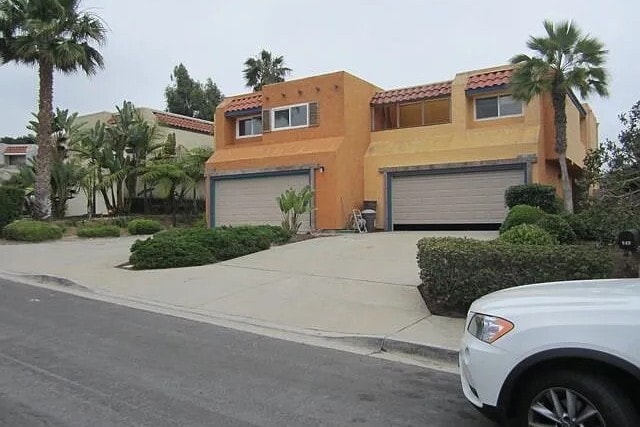 Primary Photo - 847 Mola Vista Way