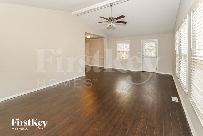 Building Photo - 6831 Van De Rohe Dr
