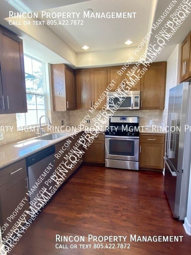 Foto del edificio - Stylish 2 Bedroom Condo with Modern Amenit...