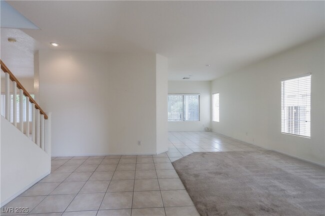 Foto del edificio - 1017 Royal Birch Ln