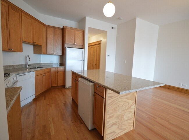 Foto del edificio - 3406 N Sheffield Ave