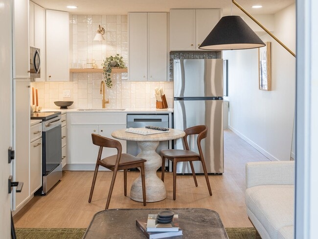 Solana - Solana Apartments