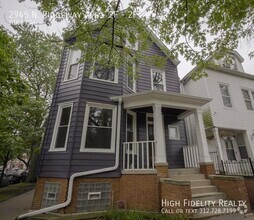 Building Photo - 2945 N Ridgeway Ave