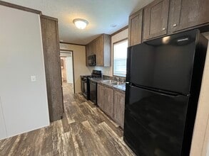 Building Photo - 91 Poppy Dr