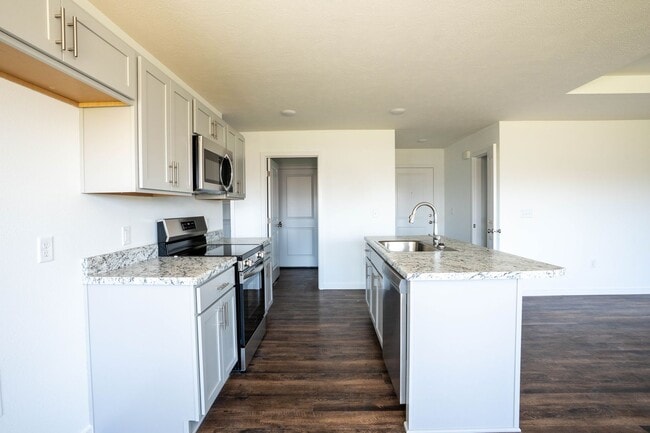 Building Photo - Brand new 4 bedroom home - Bolivar, MO