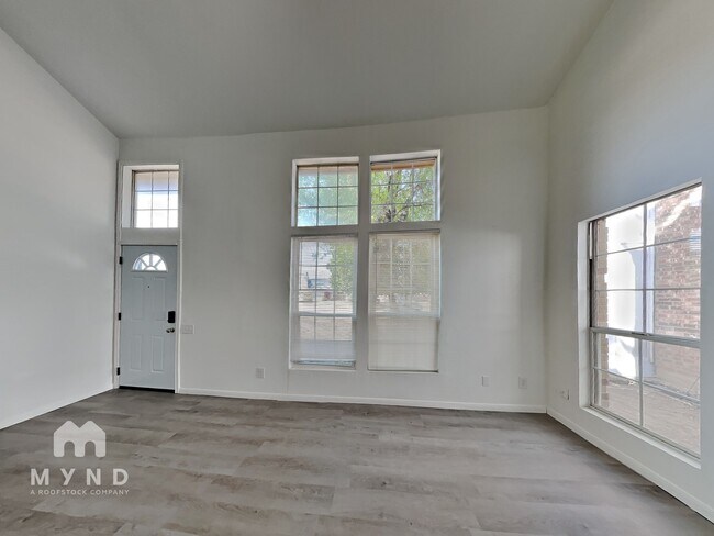 Foto del edificio - 1616 Beach Ln