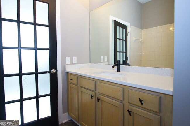 Foto del edificio - 1195 Milton Terrace SE