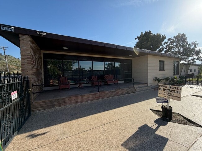 Building Photo - 3590 Buchanan St