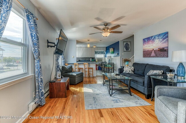 Foto del edificio - 42 Abbott Ave