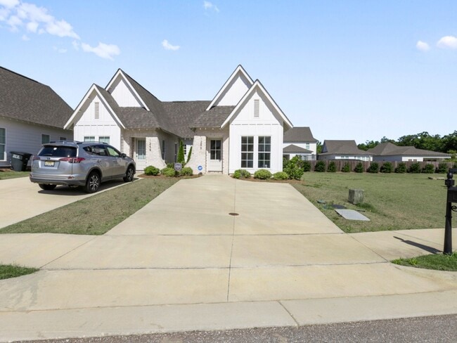 Photo - 1255 Burrow Cir House