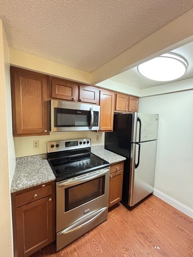 Foto principal - 801 W Stoughton Street