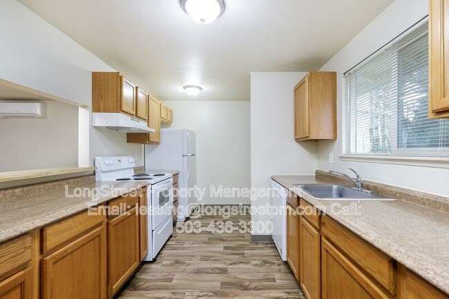 Foto del edificio - 11359 SW Greenburg Rd