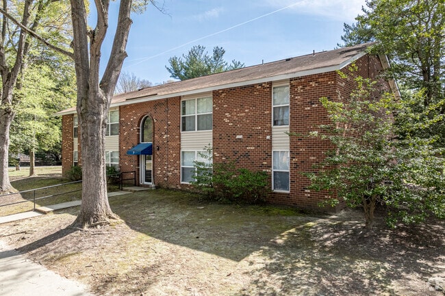 Foto del edificio - Olde Jamestowne Apartments