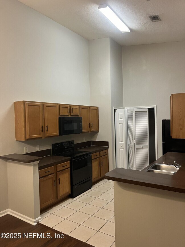 Building Photo - 3610 Kirkpatrick Cir