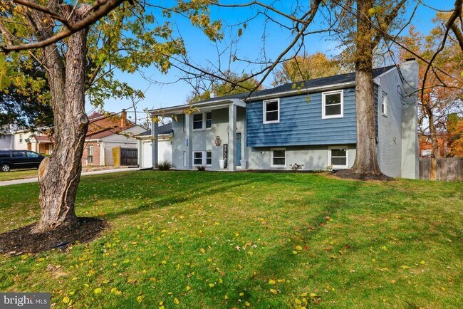 Foto del edificio - 6906 Berkshire Dr