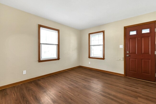 Building Photo - 91 W Kanawha Ave