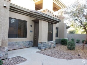 Building Photo - 705 W Queen Creek Rd