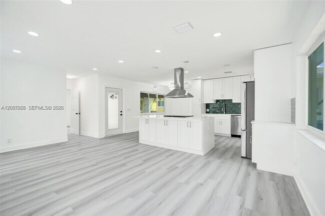 Building Photo - 2343 NW 28th St