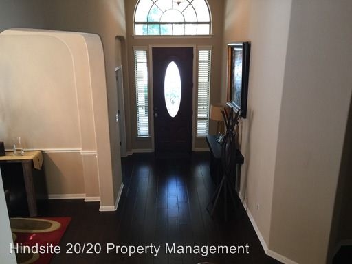 Foto del edificio - 2704 Lothian Dr