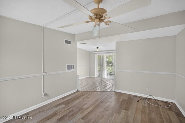 Building Photo - 87 Saratoga Cir S
