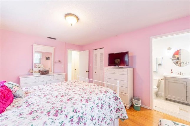 Building Photo - 2533 62nd Ave S, Saint Petersburg, FL 33712