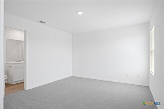 Building Photo - 3326 Noir Ln