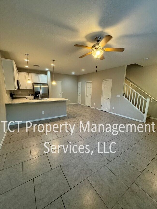 Foto del edificio - Updated and Low-Maintenance Townhome in Mesa!