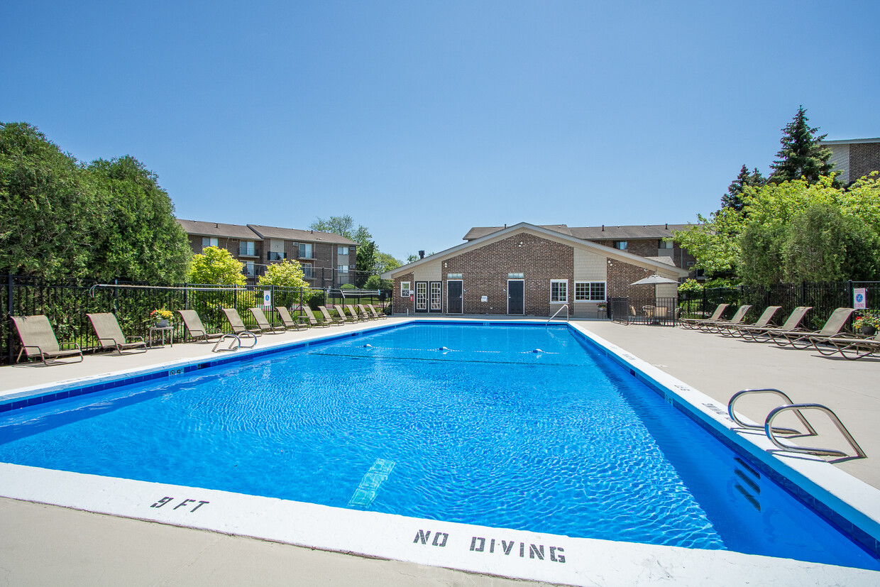 Carol Stream Apartments